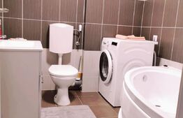 Apartament 2 camere, decomandat, 50 mp, 2 locuri de parcare/garaj, zona Eroilor!