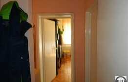 Vanzare 3 camere,  decomandat, 60 mp utili, balcon, zona Iulius Mall!