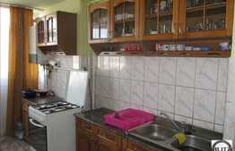 Apartament de vanzare, 2 camere, etaj intermediar, garaj, zona strazii Fabricii!