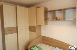 Apartament de vanzare, 3 camere, decomandat, boxa la subsol, loc de parcare!