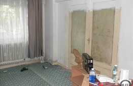 De vanzare apartament 5 camere, 93 mp utili, zona Calea Floresti!