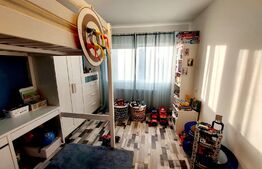 Apartament de 4 camere in vila, 93.2mp, gradina 73mp, scara interioara, zona Tineretului