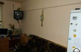 Garsoniera de vanzare, 21 mp utili, partial mobilata, zona linistita!