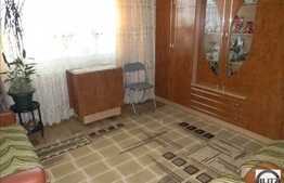 Apartament de vanzare, 3 camere, etaj intermediar, boza la subsol, zona Big!