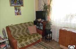 Apartament de vanzare, 3 camere, etaj intermediar, boza la subsol, zona Big!