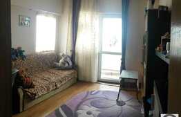 Vanzare apartament 3 camere, 65 mp, etaj intermediar, zona Piata Zorilor