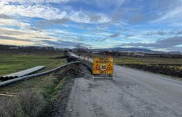 Teren intravilan la starada principala Sopor, in vecinatatea ultimelor blocuri. Puz in lucru