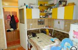 Vanzare apartament cu 2 camere, decomandat, 50 mp, zona strazii Tulcea