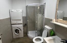 Apartament 3 camere, lux, 44 mp, etaj intermediar, zona Vivo