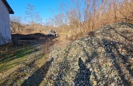 Casa renovata, 4 camere, 2200 mp de teren, zona Tauti