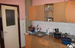 Apartament 2 camere, 54 mp, decomandat, boxa la subsol,  zona strazii Fabricii