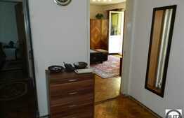 Vanzare 4 camere, decomandat, 78 mp, parcare, boxa la subsol, zona linistita!