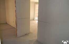 Apartament spatios, semifinisat in Floresti! Pret Excelent!