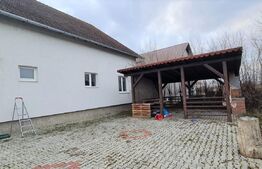 Casa individuala 277 mp, 3 dormitoare, teren 2500 mp, Campia Turzii