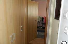 Apartament 3 camere, 64 mp utili, decomandat, complet mobilat, boxa la subsol!