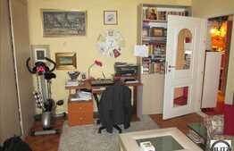 De vanzare 4 camere, 85 mp, parcare, boxa la subsol, zona strazii Castanilor!