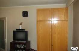 Apartament 2 camere, 54 mp utili, decomandat, boxa la subsol, zona Iulius Mall!