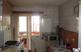 Apartament 2 camere, 54 mp utili, decomandat, boxa la subsol, zona Iulius Mall!