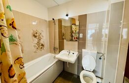 Apartament 3 camere, 2 bai, 65mp, zona Terra.