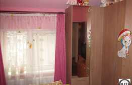 Mansarda inalta cu 2 camere, 51 mp utili, decomandat, mobilat si utilat!