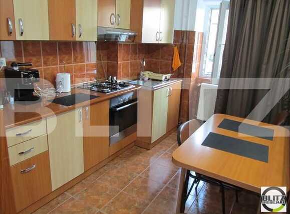 Apartament de vânzare 3 camere Zorilor - 10568AV | BLITZ Cluj-Napoca | Poza3