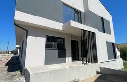 Duplex de vanzare semipasiv cu pompa de caldura, panouri solare fotovoltaice, 120 mp, 300 teren, Chinteni  