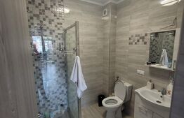 Apartament 3 camere, 70 mp, 2 bai, balcon, zona Teilor !