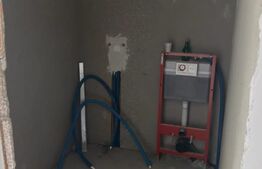 Penthouse 3 camere, semifinisat 69 mp utili, terasa 66 mp, zona Eroilor