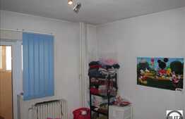 Apartament 4 camere, 77 mp, parcare, boxa la subsol, zona strazii Aurel Vlaicu