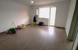 Apartament 2 camere cu parcare, zona centrala, orientare Vestica