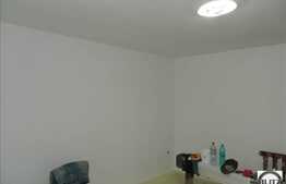 Garsoniera de vanzare, 28 mp utili, etaj intermediar, zona strazii Bucegi!