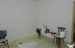 Garsoniera de vanzare, 28 mp utili, etaj intermediar, zona strazii Bucegi!