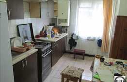 De vanzare 3 camere, decomandat, 65 mp, 1 boxa la subsol, zona strazii Gh. Dima!