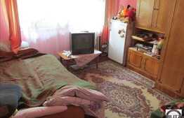 De vanzare 3 camere, decomandat, 65 mp, 1 boxa la subsol, zona strazii Gh. Dima!