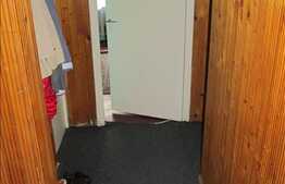 De vanzare 3 camere, decomandat, 65 mp, 1 boxa la subsol, zona strazii Gh. Dima!