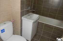 Apartament 3 camere, 70 mp, decomandat, boxa la subsol, zona strazii Mehedinti