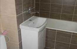 Apartament 3 camere, 70 mp, decomandat, boxa la subsol, zona strazii Mehedinti