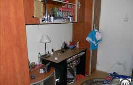 Apartament de vanzare, 3 camere, etaj intermediar, loc de parcare inclus!