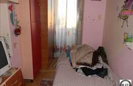 Apartament de vanzare, 3 camere, etaj intermediar, loc de parcare inclus!