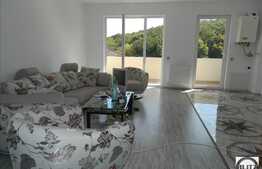 De vanzare, 3 camere, etaj intermediar, loc de parcare, zona Edgar Quinet!