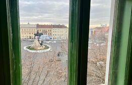 Apartament cu vedere spre Piata Unirii, 60 mp, etaj 2