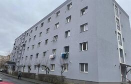 Garsoniera de renovat, 21mp, etaj 1/4 , cartier Tractoru 