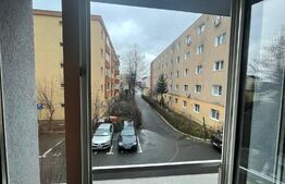 Garsoniera de renovat, 21mp, etaj 1/4 , cartier Tractoru 