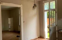 Casa, 85 mp utili, 850 mp gradina, parcari, zona strazii Paris