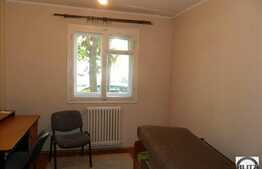 Apartament de vanzare, 3 camere, decomandat, zona strazii Donath!