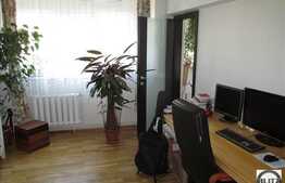 Apartament de vanzare, 2 camere, etaj intermediar, zona Kaufland!