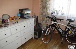 Apartament de vanzare, 2 camere, etaj intermediar, zona Kaufland!