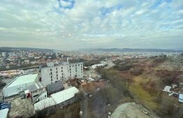 Apartament 3 camere, terasa, parcare, zona Scala Frunzisului