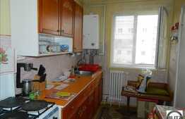 Vanzare 3 camere, decomandat, 65,5 mp, etaj intermediar, zona strazii Parang!