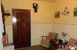 Vanzare 3 camere, decomandat, 65,5 mp, etaj intermediar, zona strazii Parang!